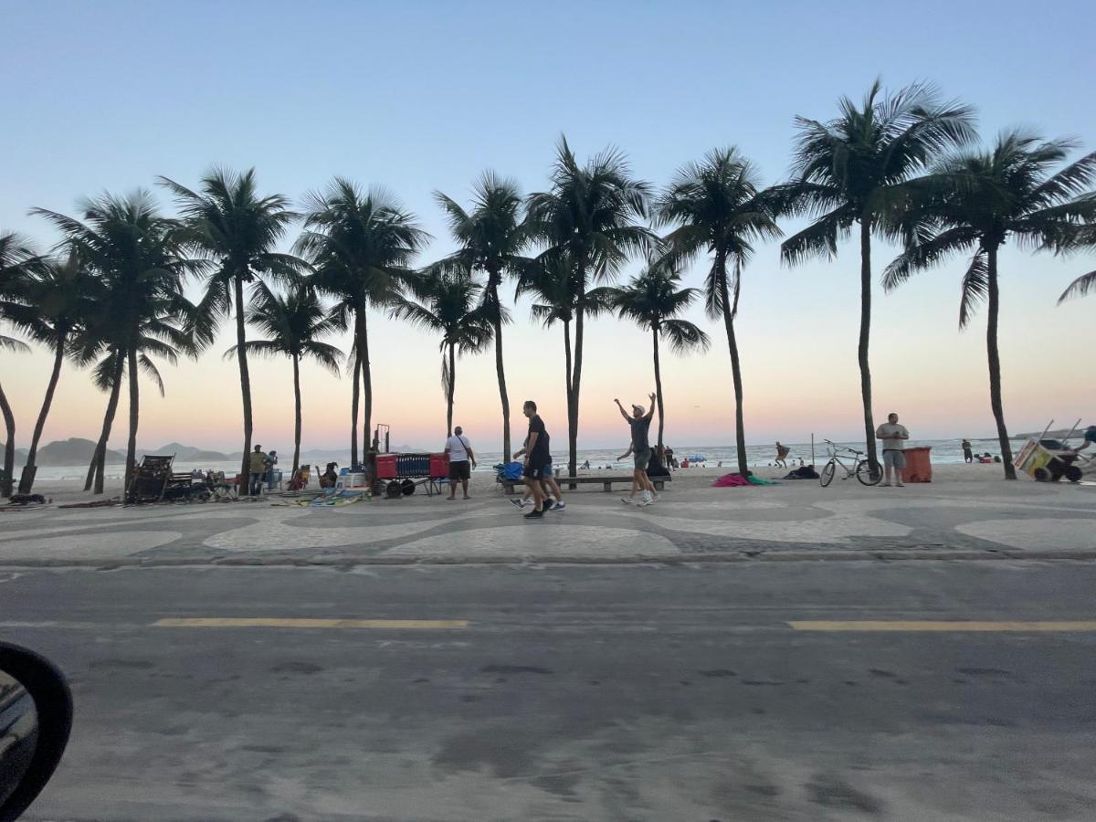 Em Copacabana *